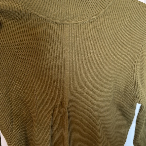Garage Cropped Mock Turtleneck Long Sleeved T, size L - Picture 2 of 2